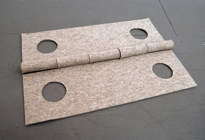    Gray Hinge, &nbsp;2008  &nbsp;| Felt and thread | 70 x 40 x 7 cm  