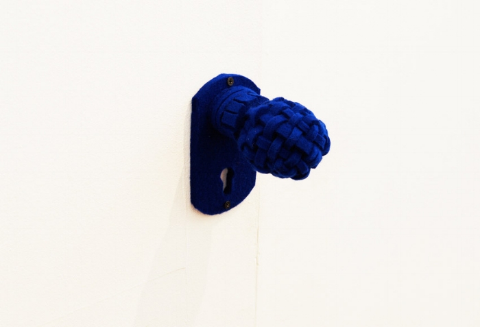   Detail>>&nbsp;   Blue door handle   , 2012 | Felt and thread | 15 x 8 x 12 cm | Casa E, Valparaíso  