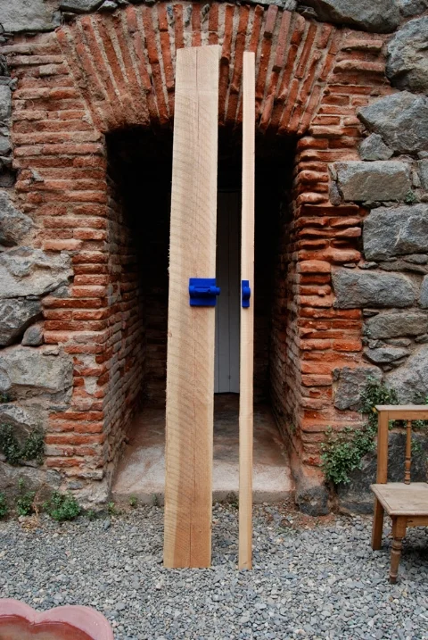    Cerrojo , 2012 | Felt, thread and found wood planks | 310 x 30 cm | Casa E, Valparaíso     