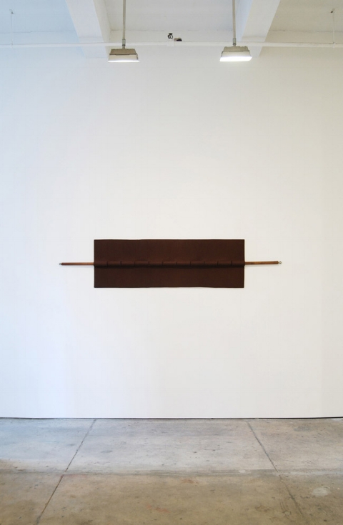    Hinge , 2012 | Felt, thread and wood pole | 238 x 53.5 x 6.5 cm  