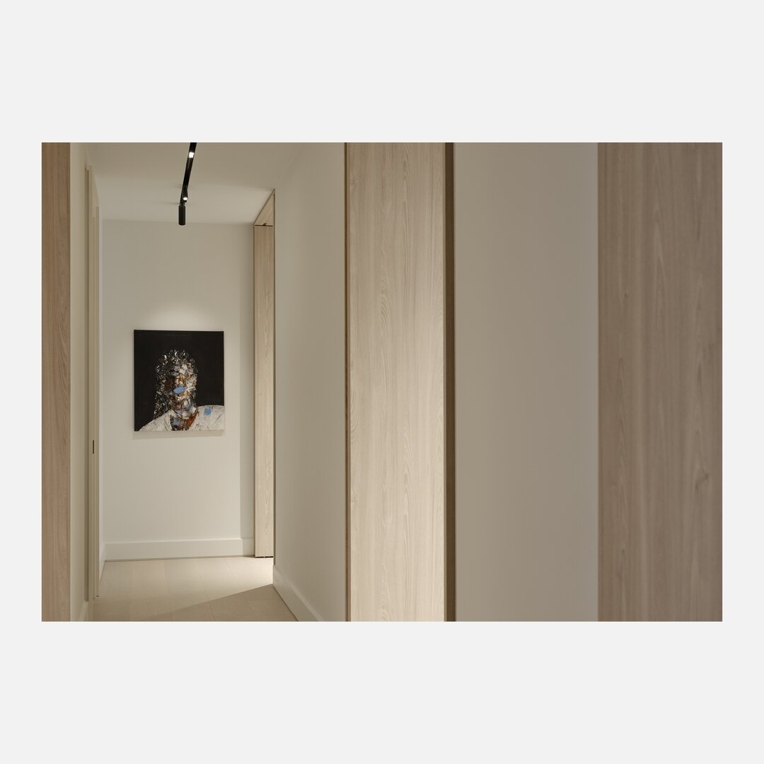 // One Roxborough West - Suite Interiors //
.
An axial corridor separates the intimacy of the principal bedroom from the remainder of the suite. A choreographed path through a series of turns maintains a discrete sense of privacy without the need for