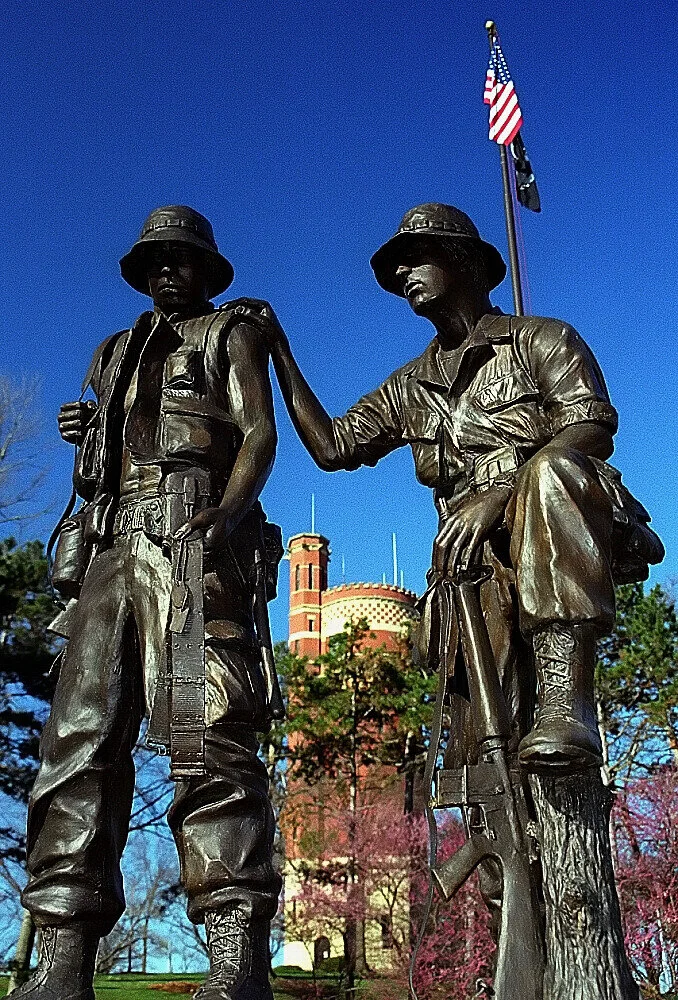 vietnammemorialedenpark.jpg