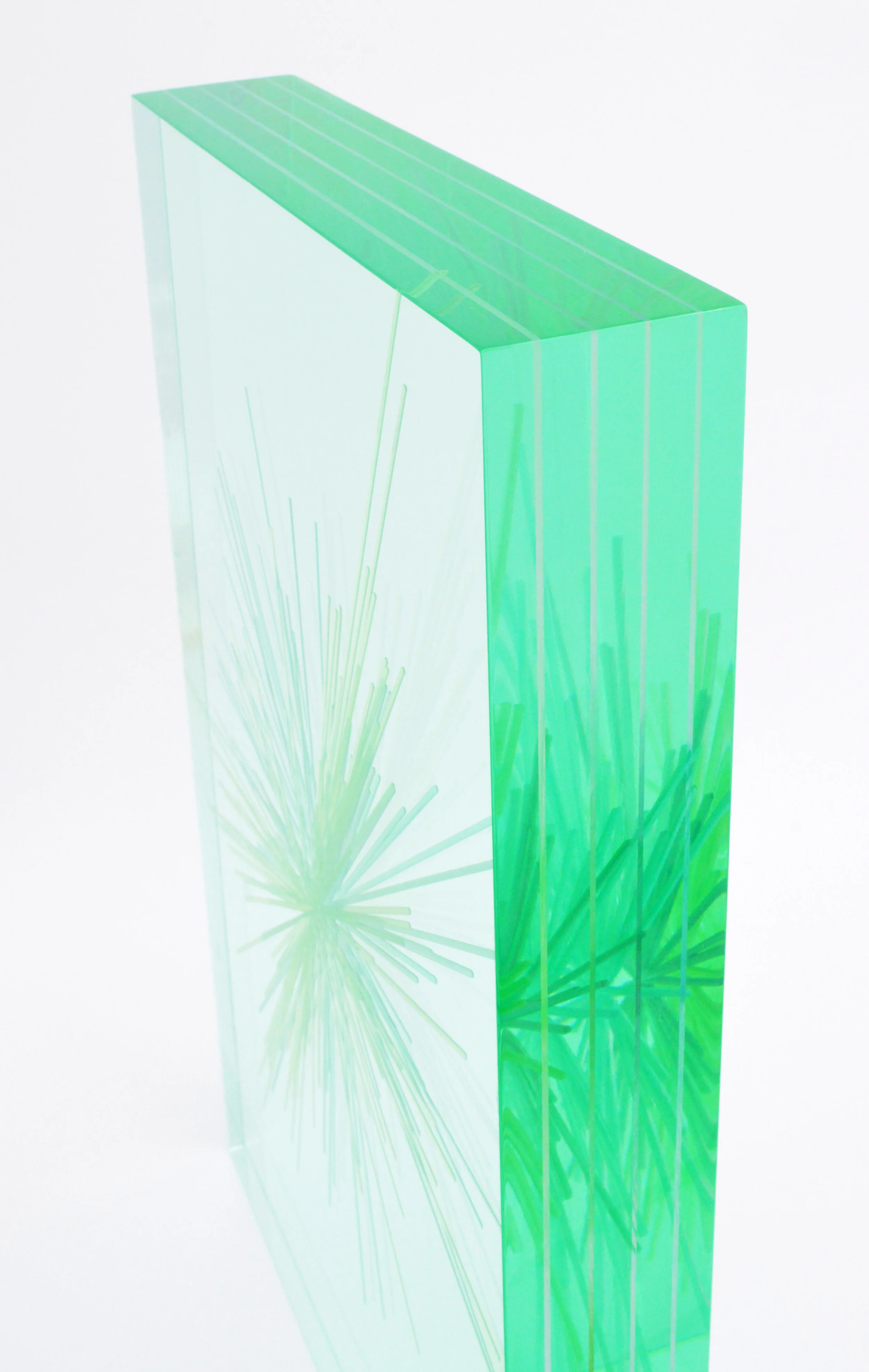  Floating Information (Prevailing wind 2017-20: Chicago)  2021  |  Acrylic, resin  |  22 x 14.25 x 2.5 in  A sampling of of the prevailing wind direction and speed data from Chicago covering 2017-20. 