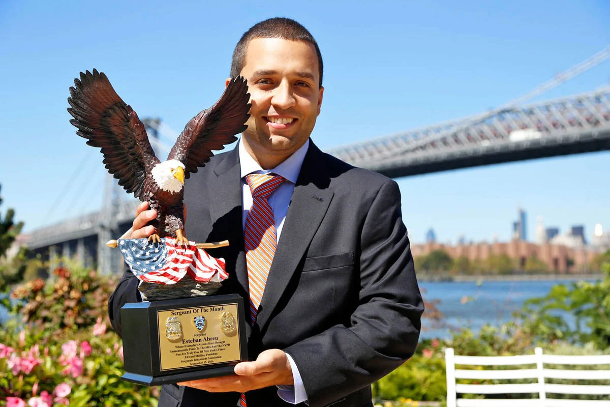 Thugs Picked Wrong Victim for Stick-Up