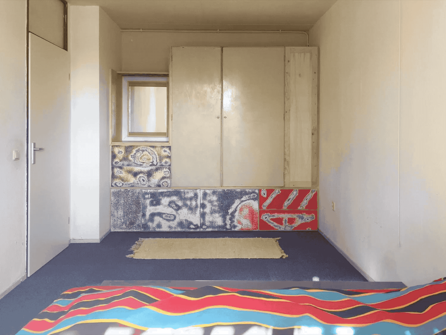 wardrobe.gif