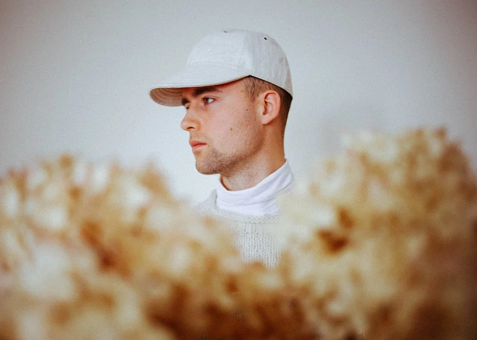 Haux-Press Photo.jpg