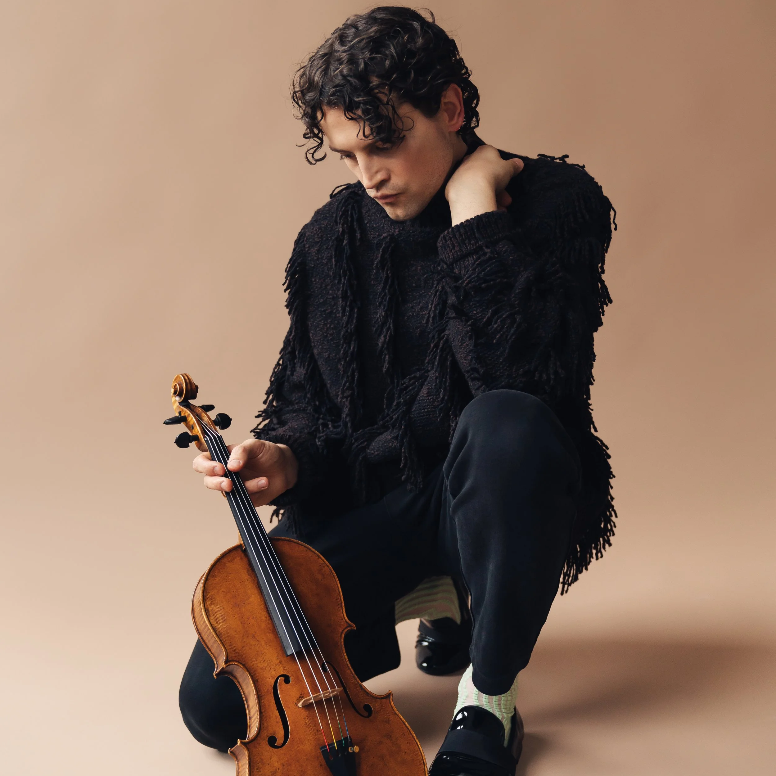 A Month of Tuesdays: Radia / Ryan Davis, viola