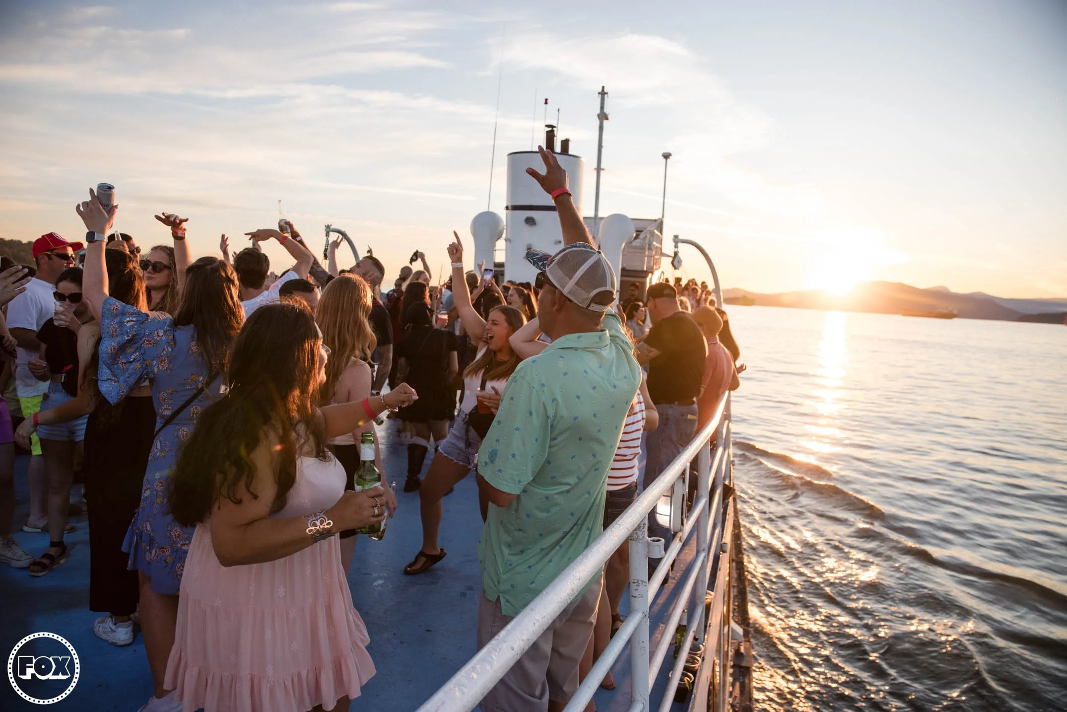 8A9A1030-20250712_FOX-boatparty.jpg