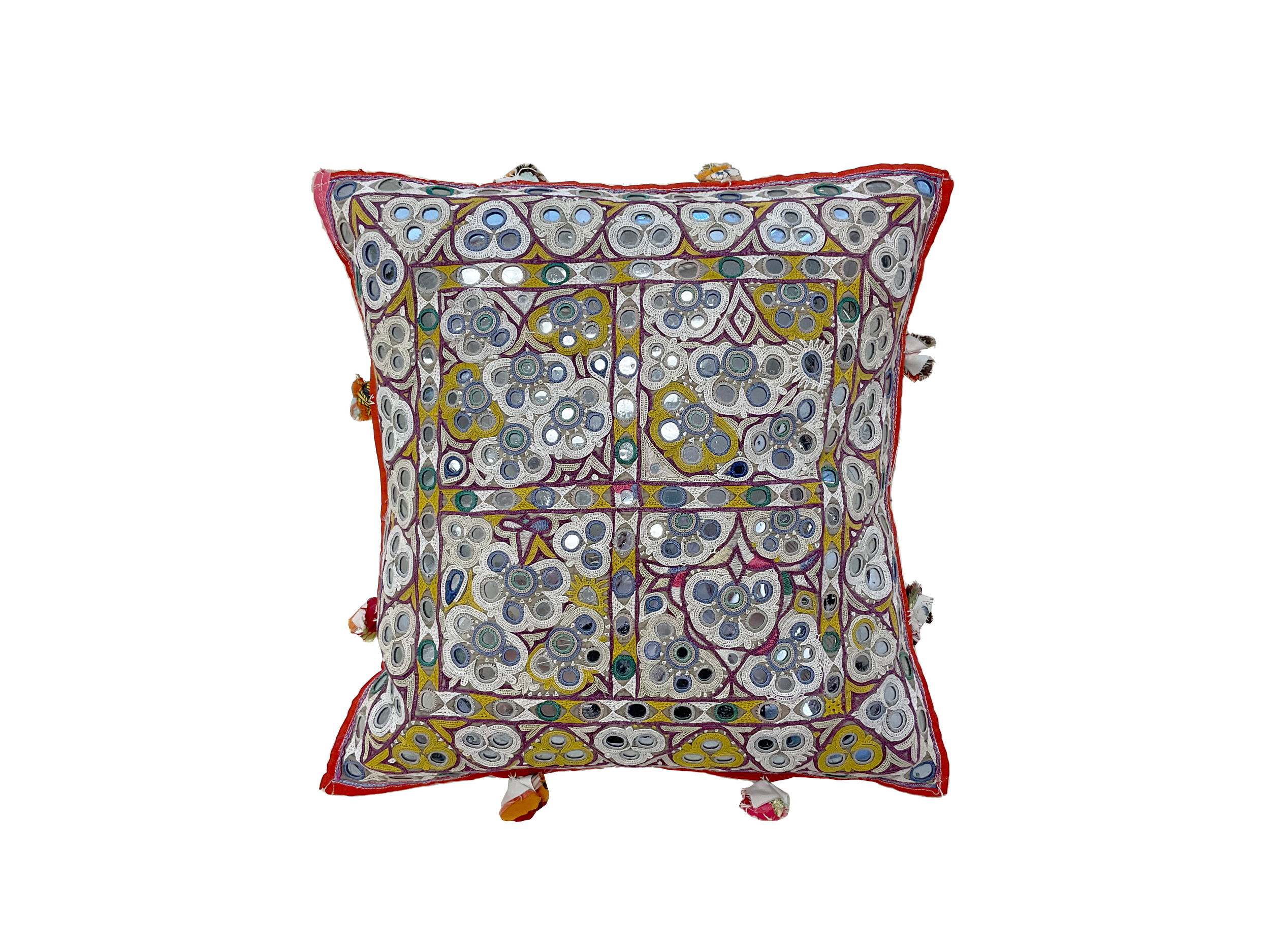 India_Mirrored-Pillow_B2_1.png
