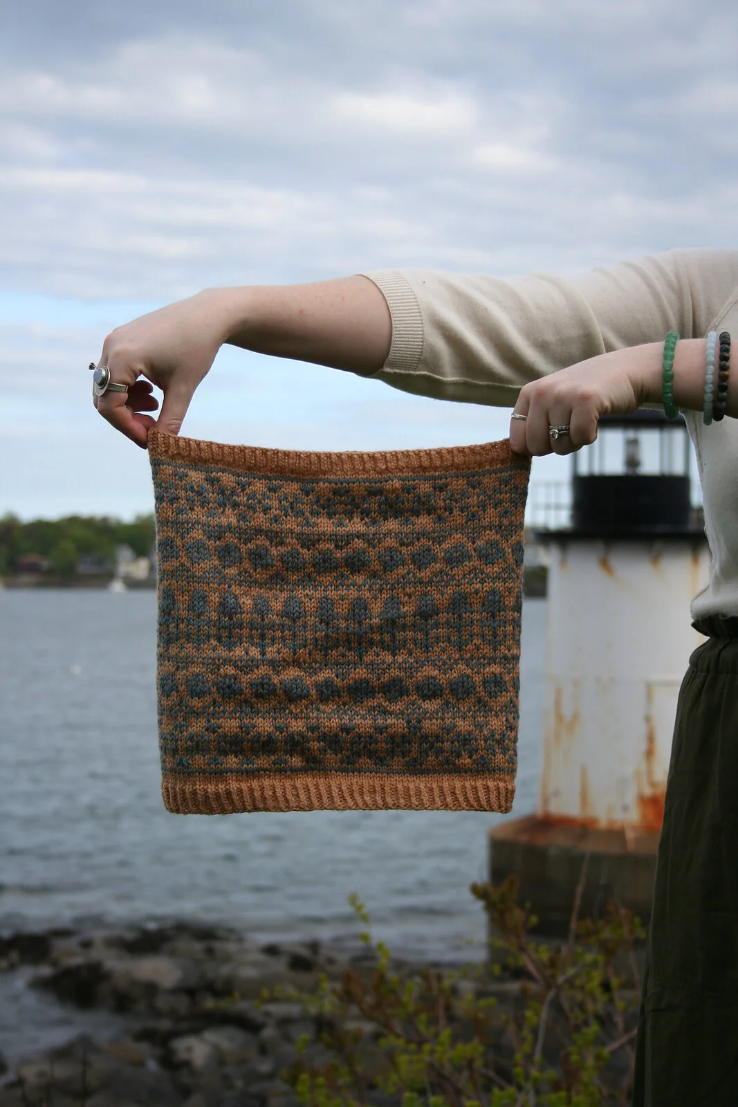 Flourish Cowl by Jill Thompson Beach