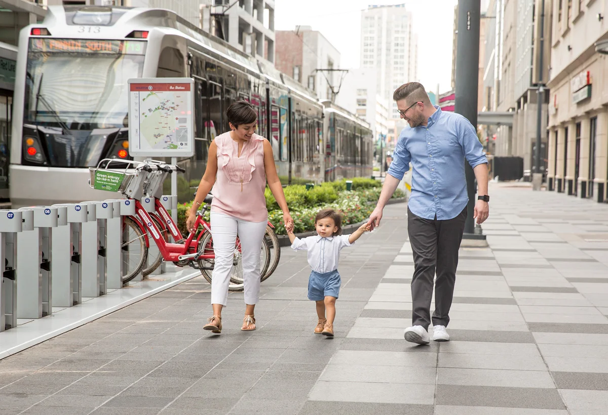 Downtown-Houston-Family-Photo-2.jpg