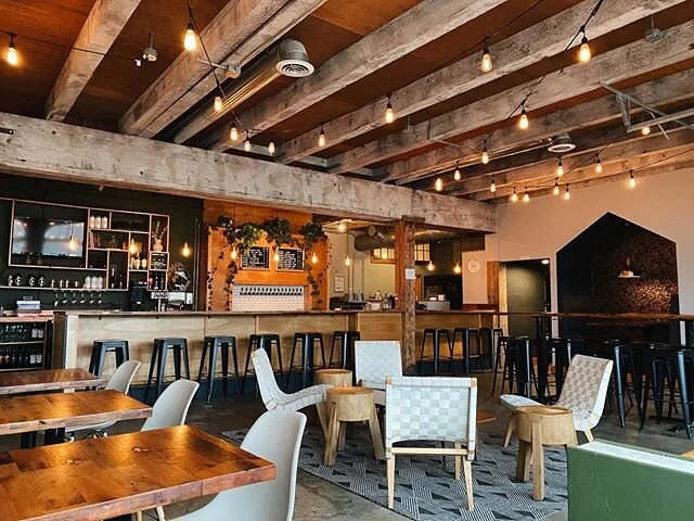 Let&rsquo;s have a beer and watch the snow fall ❄️ 🍻❄️