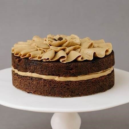 The Espresso cake, our take on the classic coffee and walnut.

Our cakes are already flying out this weekend....... so don't forget to order on 0207 031 6795
.
.
.
.
#cakesofinstagram #britishbaking #thecakeblog #letthemeatcake #bakestagram #fathersd