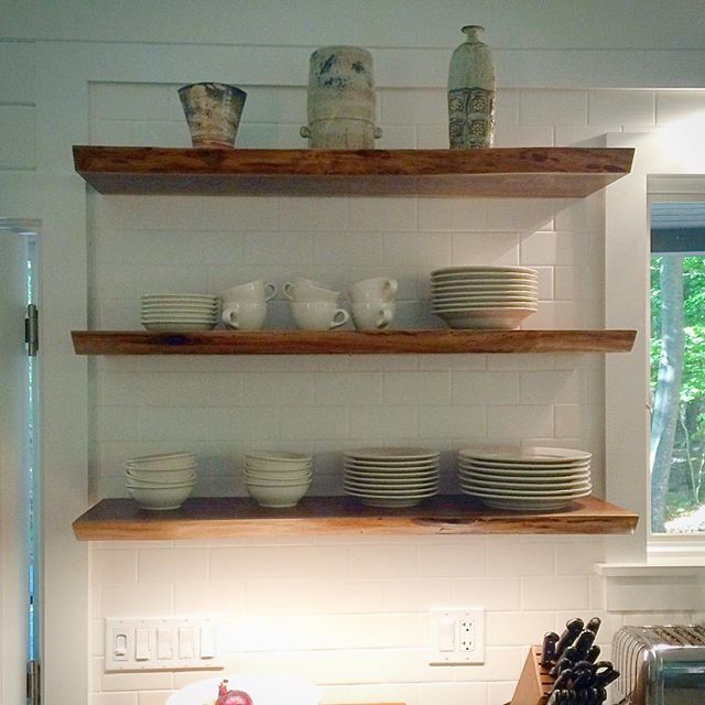 FLOATING SHELVES