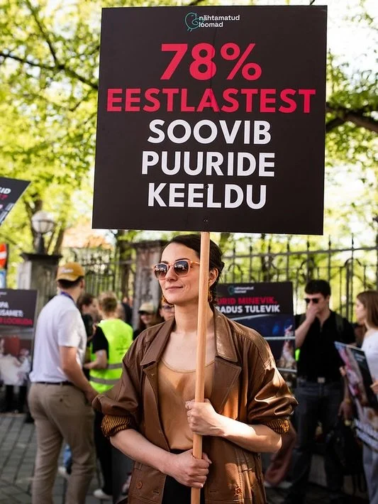 ✊ 😍LOOMAS&Otilde;BRAD KOGUNESID KANADE KAITSEKS! ❤️🤩

T&auml;na kogunes suur hulk inimesi, kes ootavad, et Reformierakonna juhitav Riigikogu maaelukomisjon kanade puurispidamise l&otilde;petamise eeln&otilde;uga edasi liiguks! 

&Uuml;ha rohkem ini