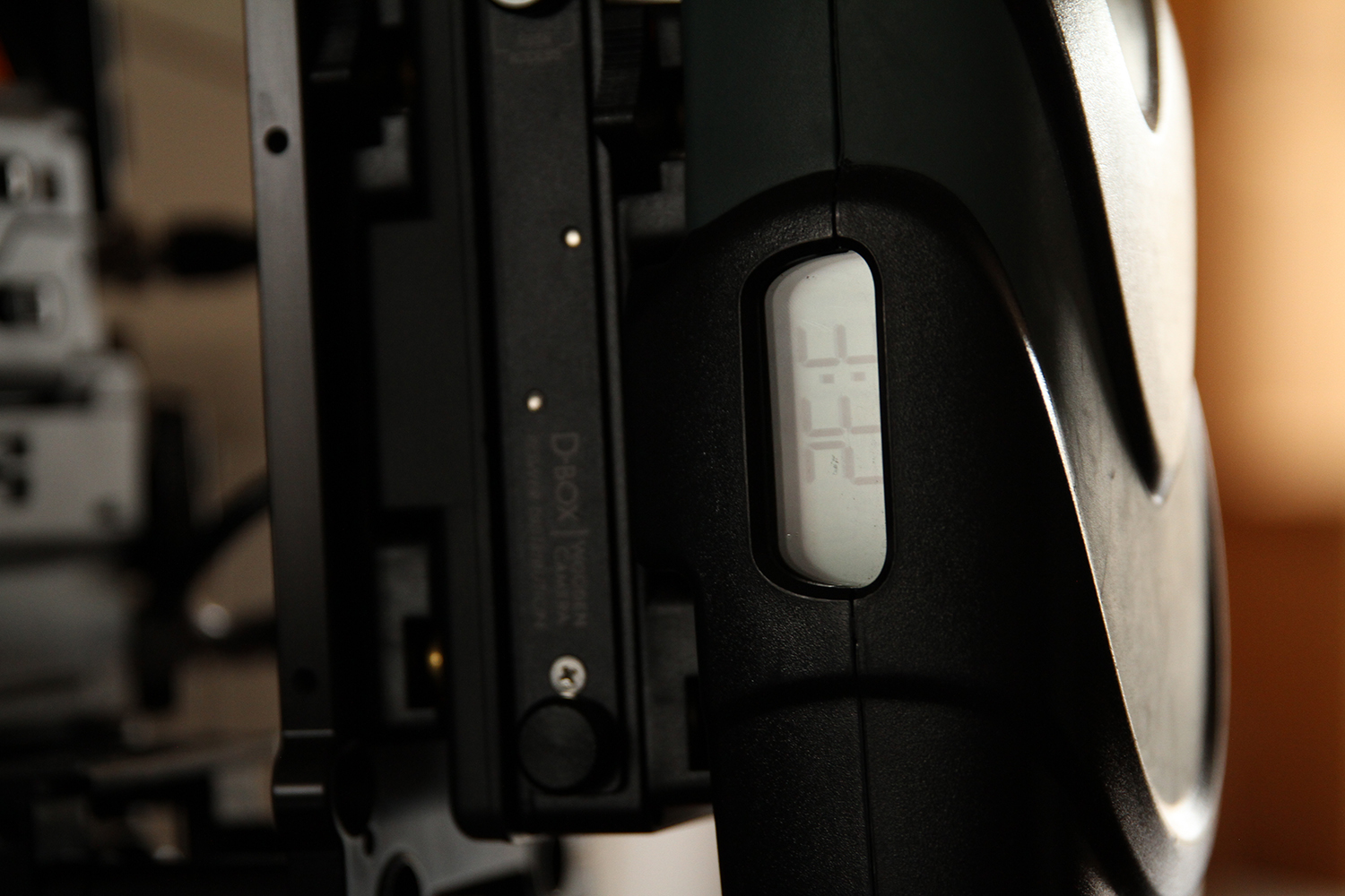 The large digital display window makes it easy to see how much power remains.