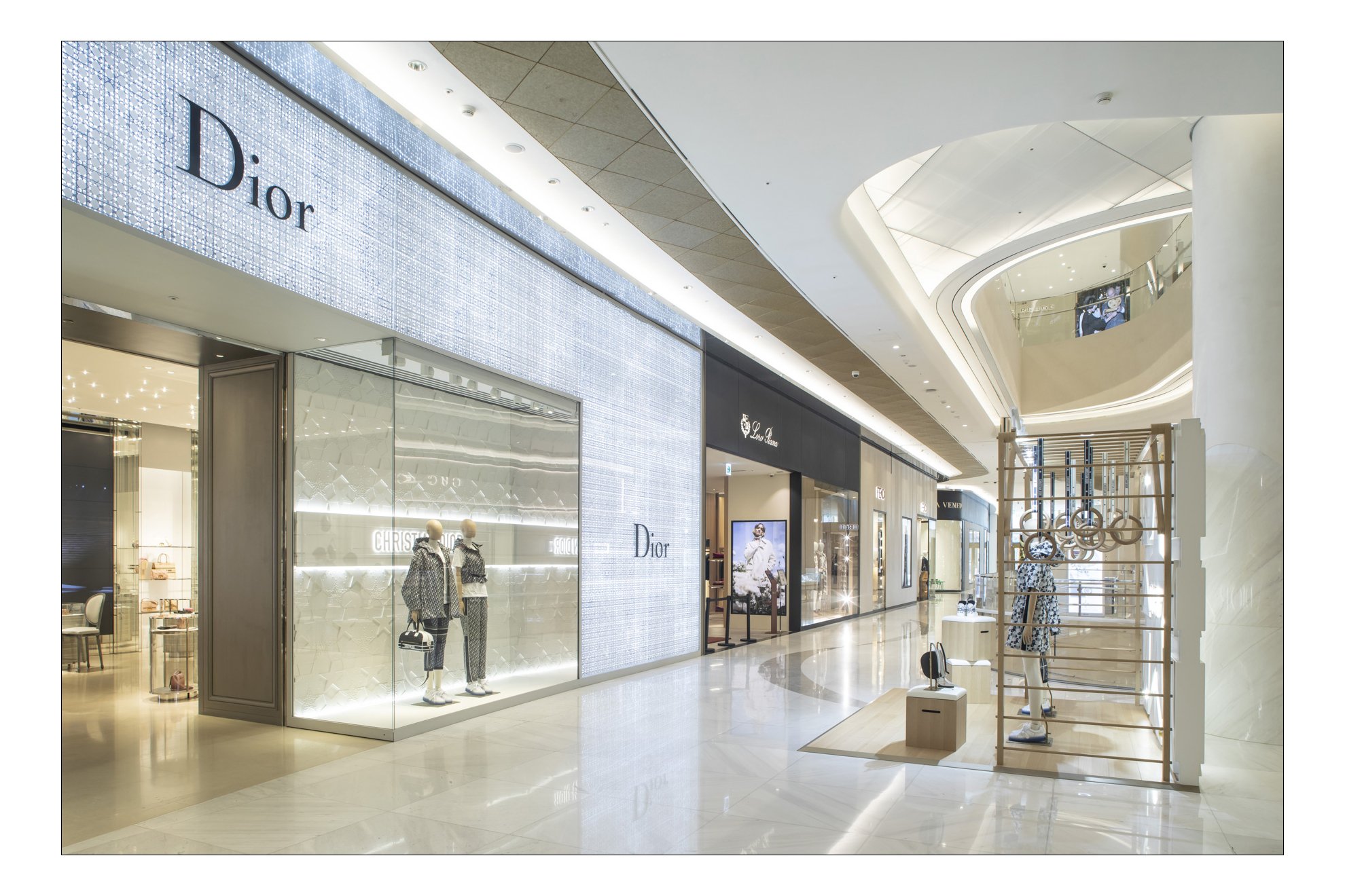 220111 Dior 롯데에비뉴엘_010.JPG