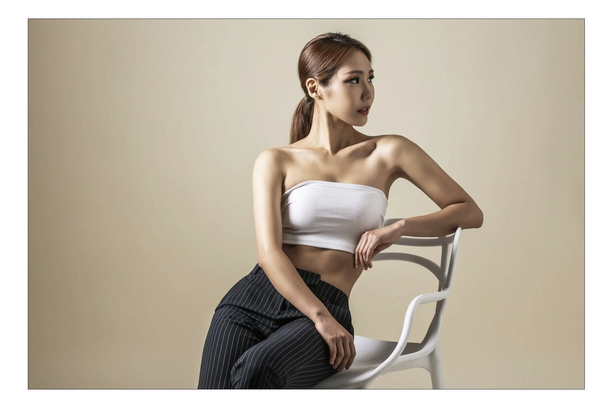 220601 바디프로필_허지예_292_N_N.JPG