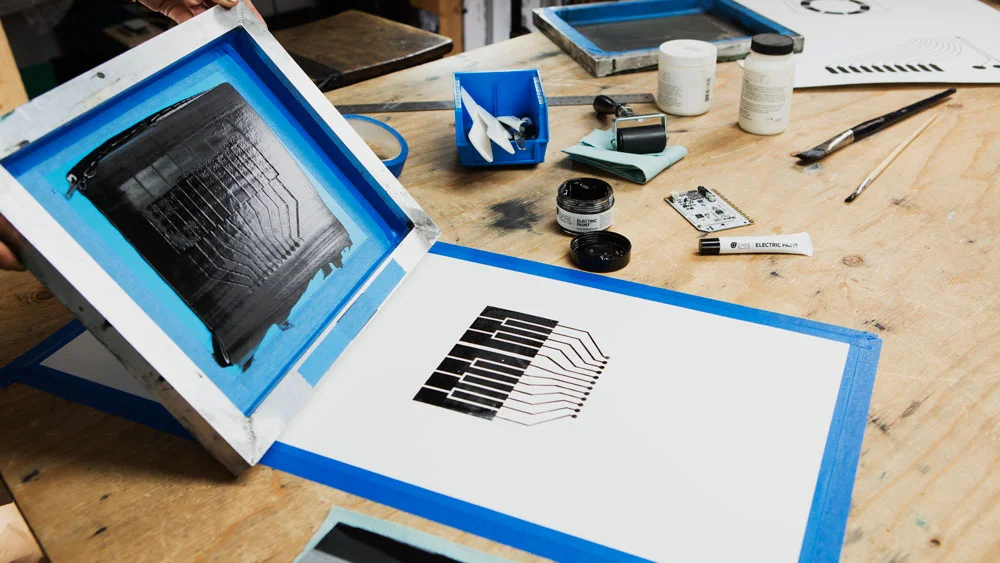 VV6A8230_screenprint_piano_opt.jpg