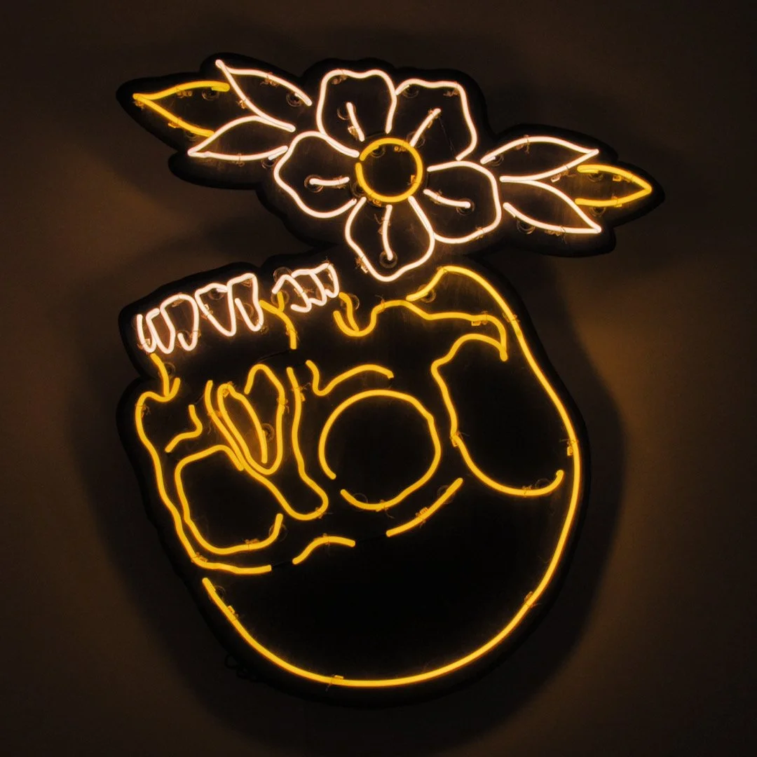 AE_NEON_SKULL_STILL_SQ 2.JPG