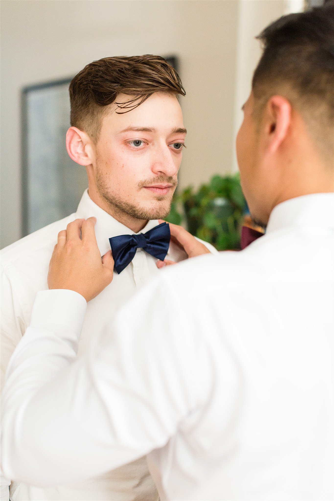 Michael and Jacob’s unforgettable wedding at The Henley Room in Toronto was a vibrant celebration of love and community. Planned by @stori.events, the day featured stunning florals by @theflower597toronto, incredible performances by drag queens Fay S