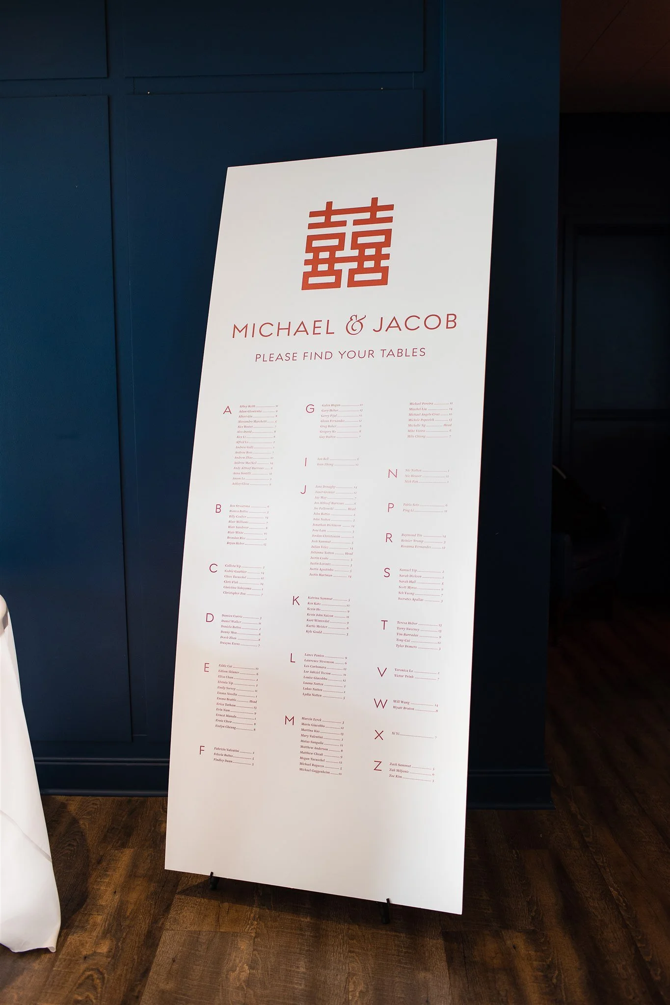Michael and Jacob’s unforgettable wedding at The Henley Room in Toronto was a vibrant celebration of love and community. Planned by @stori.events, the day featured stunning florals by @theflower597toronto, incredible performances by drag queens Fay S