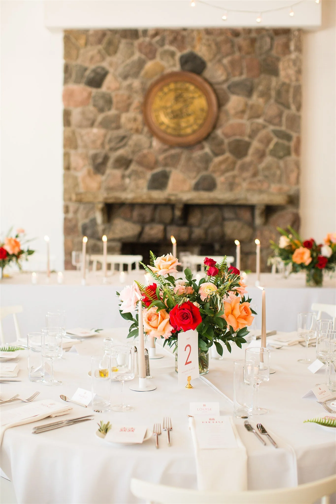 Michael and Jacob’s unforgettable wedding at The Henley Room in Toronto was a vibrant celebration of love and community. Planned by @stori.events, the day featured stunning florals by @theflower597toronto, incredible performances by drag queens Fay S