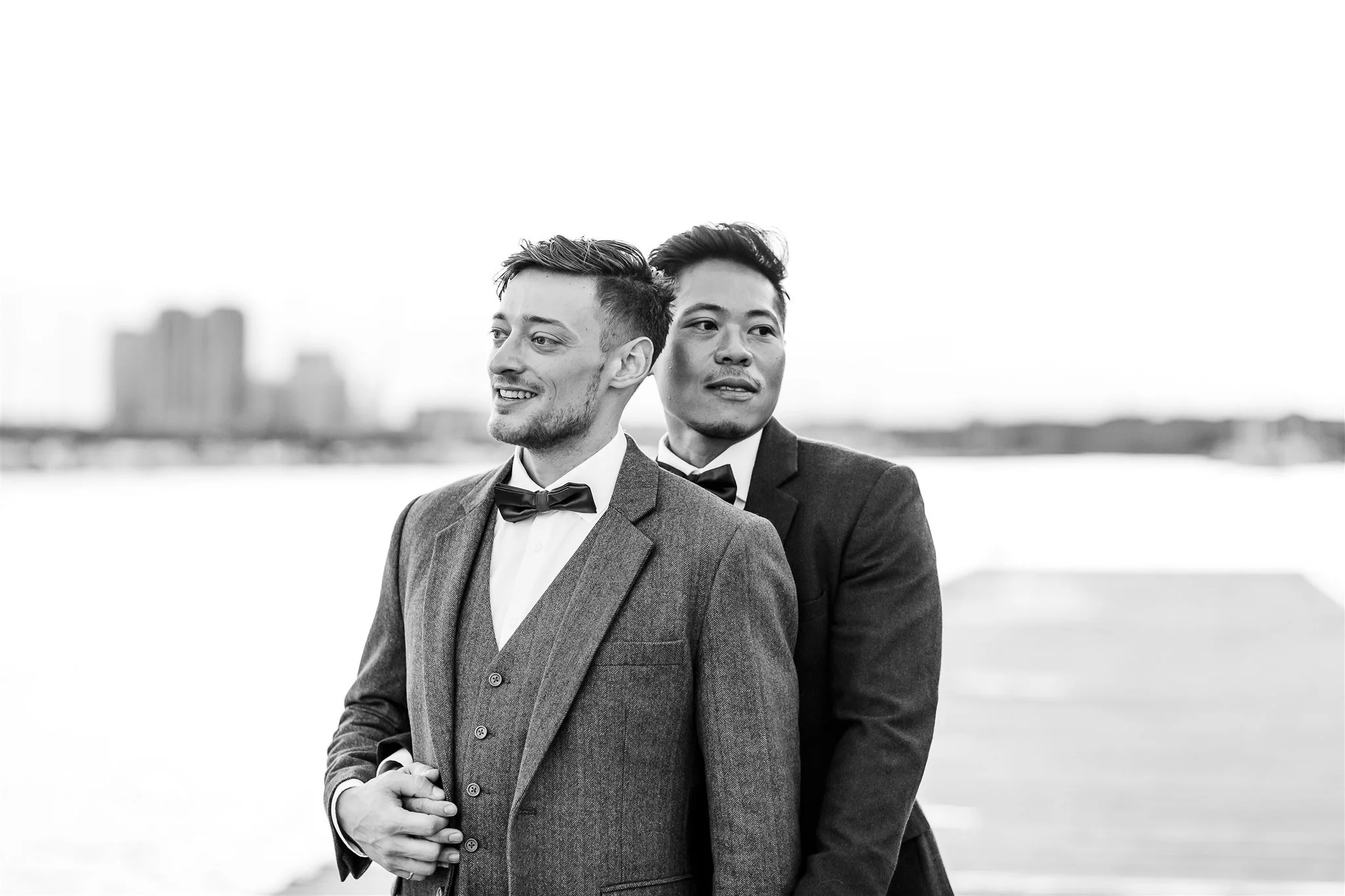 Michael and Jacob’s unforgettable wedding at The Henley Room in Toronto was a vibrant celebration of love and community. Planned by @stori.events, the day featured stunning florals by @theflower597toronto, incredible performances by drag queens Fay S