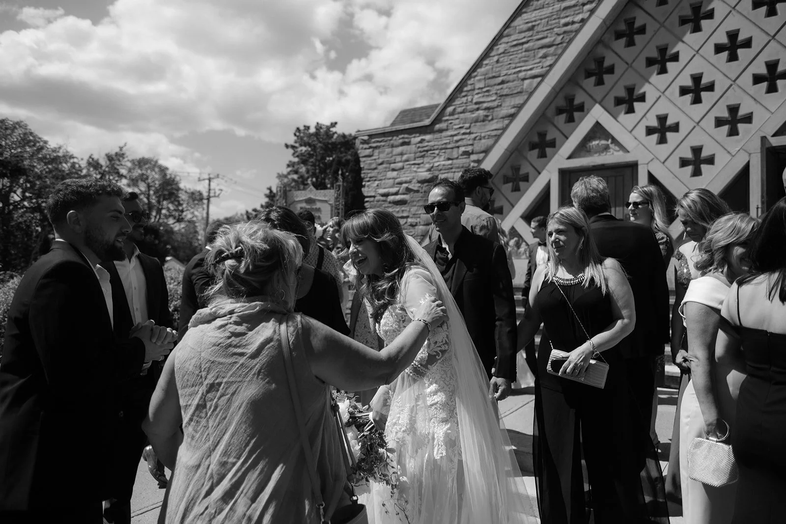 Andrea and Damian’s elegant wedding at The Ritz-Carlton Montreal was flawlessly planned by @stori.events and team. Captured by @kristina.bastien, the day featured stunning details, beautiful styling, and expert hair and makeup by @vanessaintrevado An