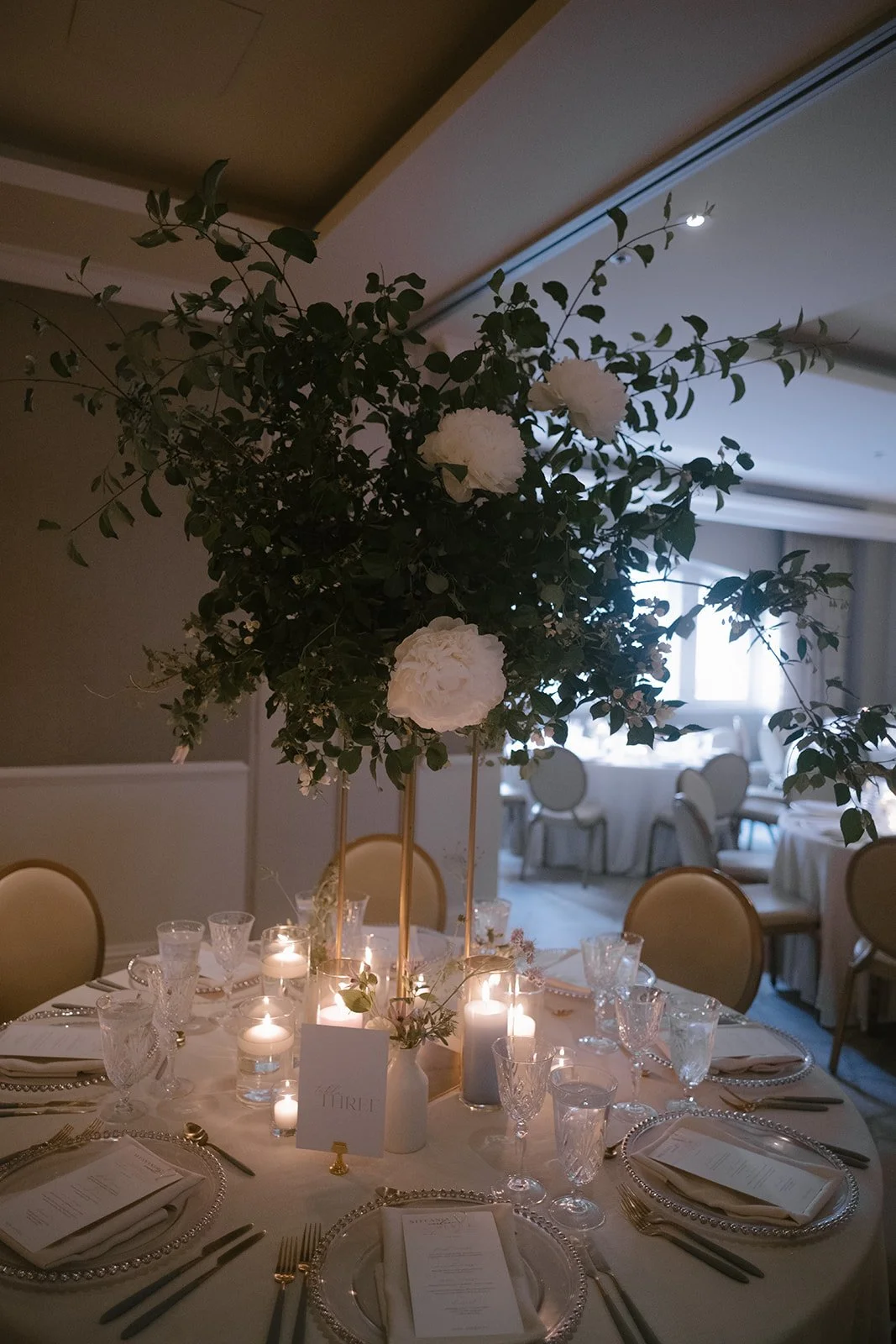 Andrea and Damian’s elegant wedding at The Ritz-Carlton Montreal was flawlessly planned by @stori.events and team. Captured by @kristina.bastien, the day featured stunning details, beautiful styling, and expert hair and makeup by @vanessaintrevado An