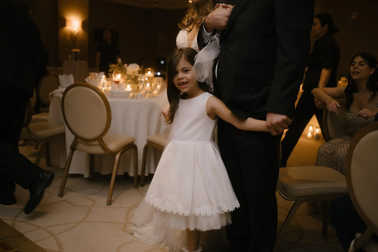 Andrea and Damian’s elegant wedding at The Ritz-Carlton Montreal was flawlessly planned by @stori.events and team. Captured by @kristina.bastien, the day featured stunning details, beautiful styling, and expert hair and makeup by @vanessaintrevado An