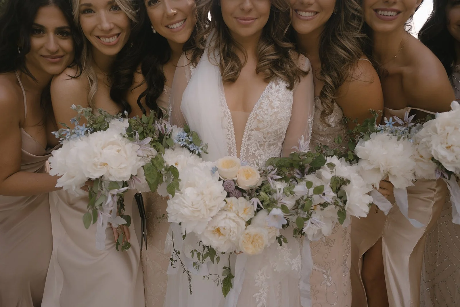 Andrea and Damian’s elegant wedding at The Ritz-Carlton Montreal was flawlessly planned by @stori.events and team. Captured by @kristina.bastien, the day featured stunning details, beautiful styling, and expert hair and makeup by @vanessaintrevado An