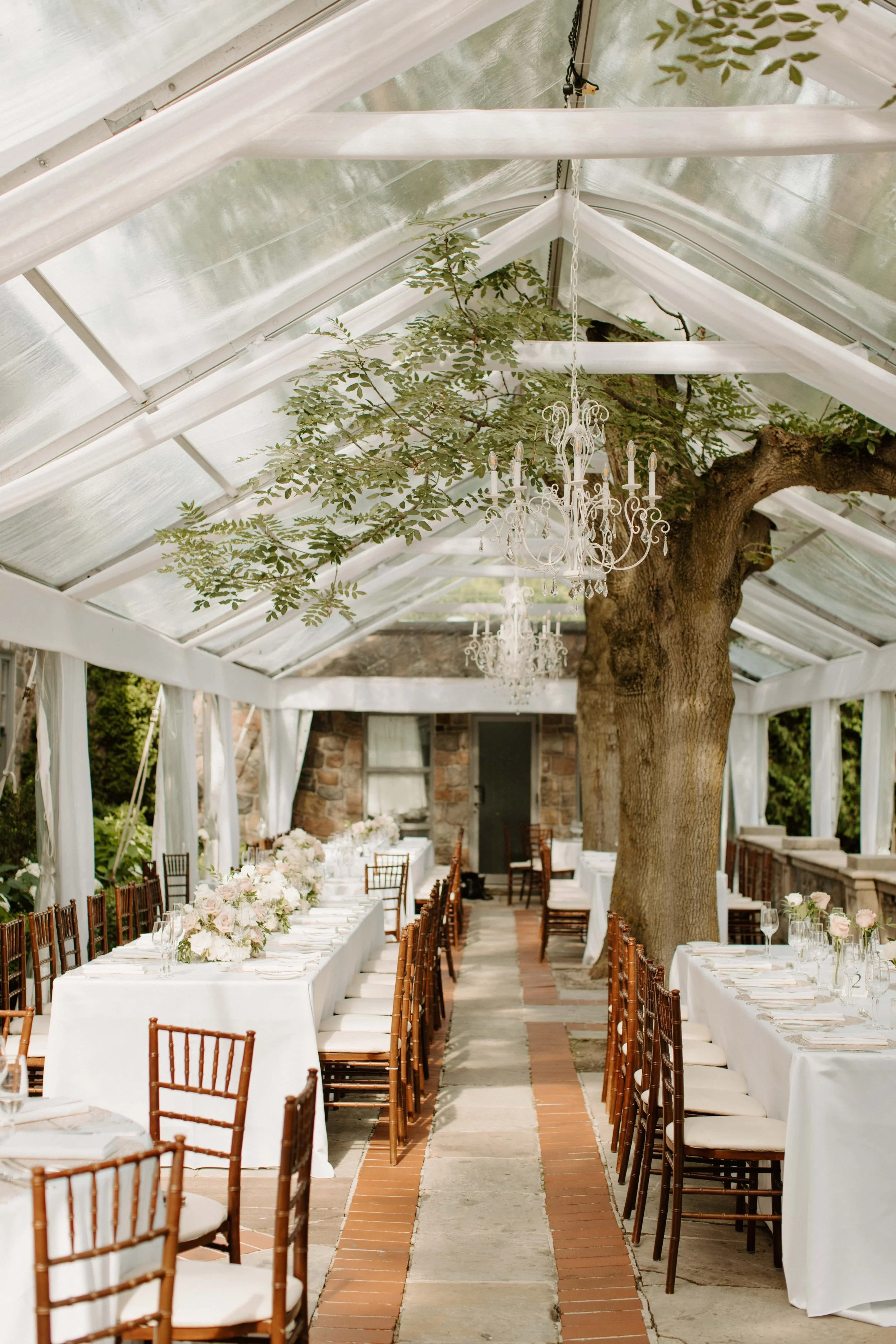 The ultimate power couple, former Canadian Track and Field star, Sarah Wells and Canadian Rower, Blake Parsons tie the knot at the historic Graydon Hall Manor! ⠀
 ⠀
Venue – @graydonhallmanor
Event Planners - @stori.events @jessylalancette @laurencedi