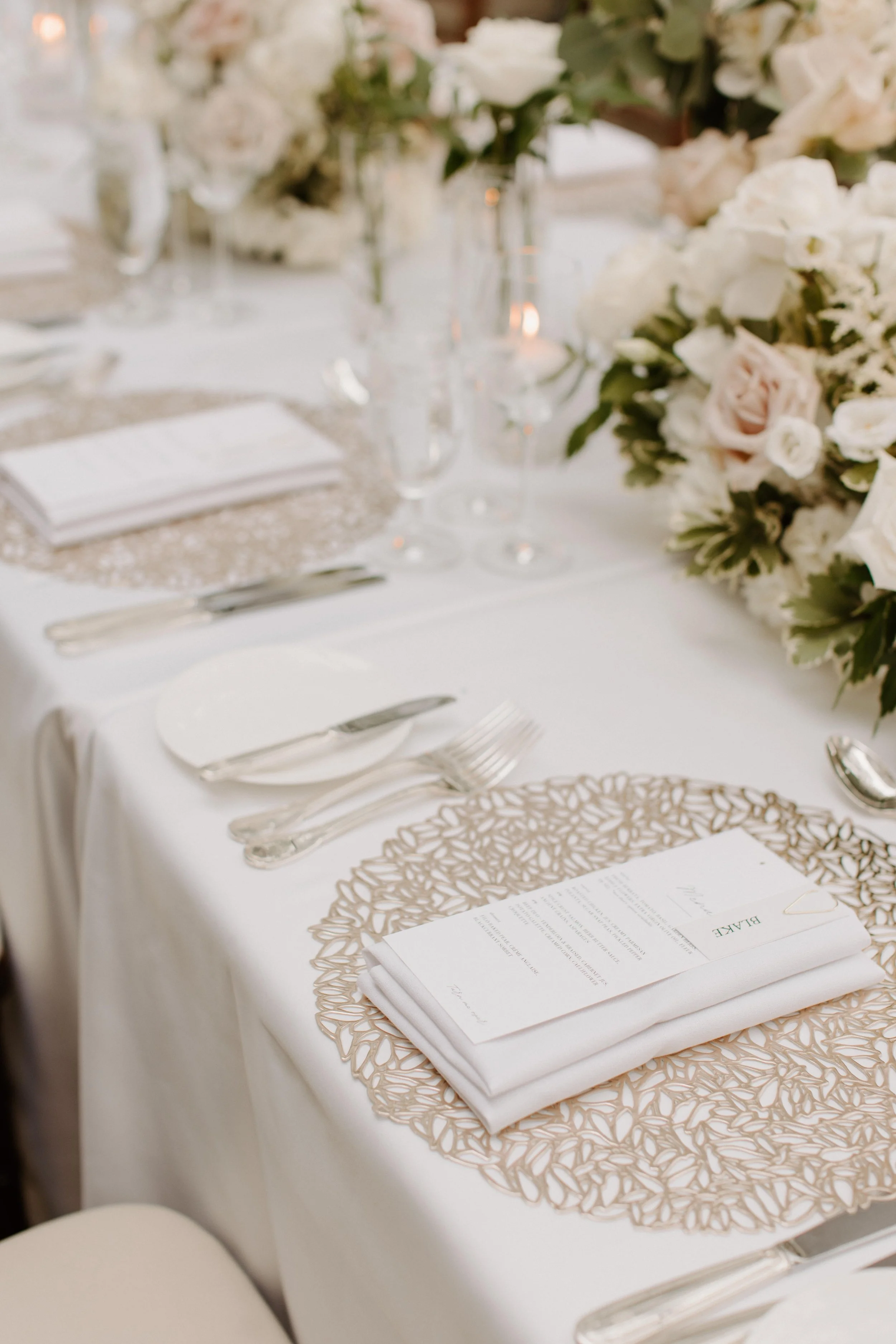 The ultimate power couple, former Canadian Track and Field star, Sarah Wells and Canadian Rower, Blake Parsons tie the knot at the historic Graydon Hall Manor! ⠀
 ⠀
Venue – @graydonhallmanor
Event Planners - @stori.events @jessylalancette @laurencedi