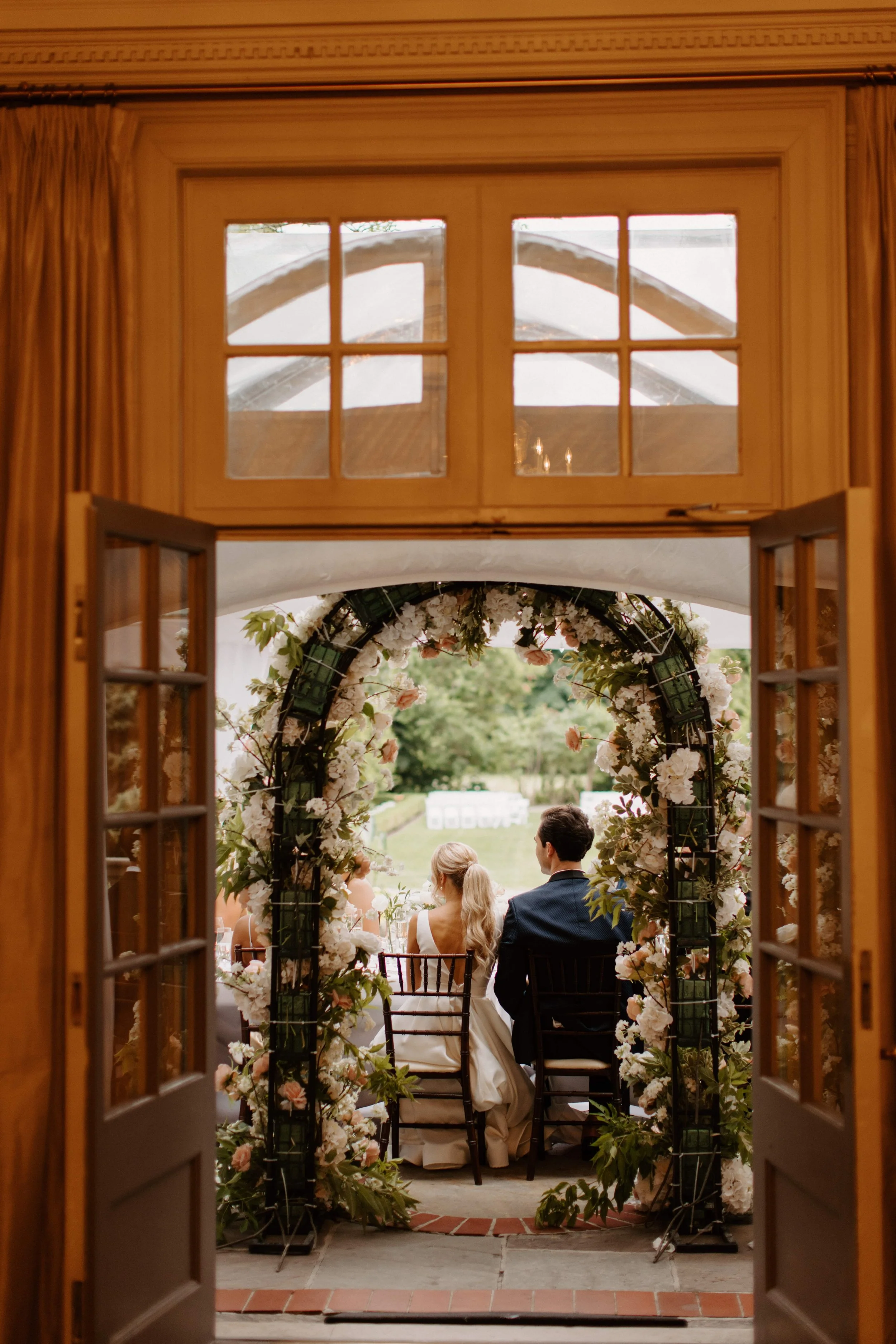 The ultimate power couple, former Canadian Track and Field star, Sarah Wells and Canadian Rower, Blake Parsons tie the knot at the historic Graydon Hall Manor! ⠀
 ⠀
Venue – @graydonhallmanor
Event Planners - @stori.events @jessylalancette @laurencedi