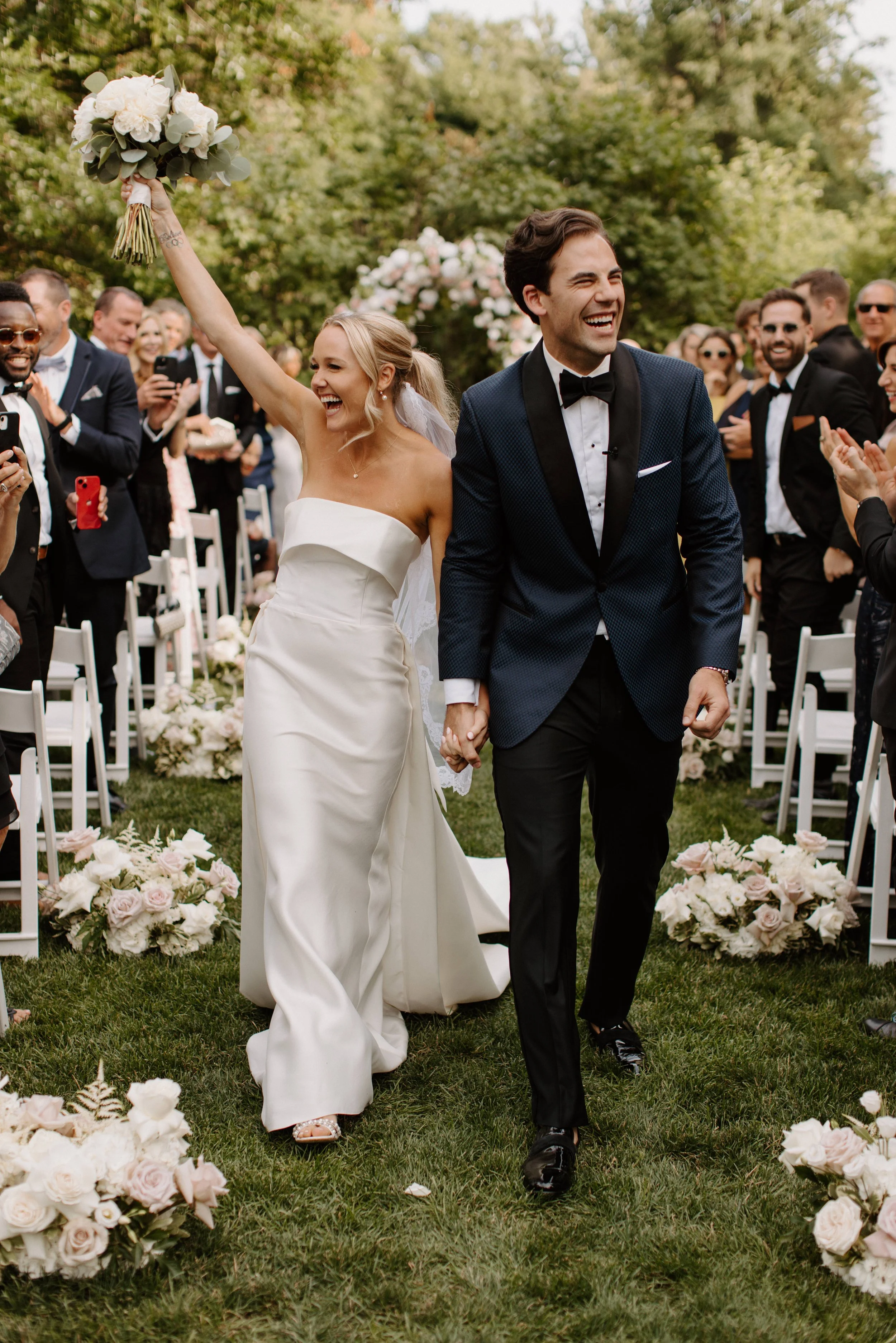 The ultimate power couple, former Canadian Track and Field star, Sarah Wells and Canadian Rower, Blake Parsons tie the knot at the historic Graydon Hall Manor! ⠀
 ⠀
Venue – @graydonhallmanor
Event Planners - @stori.events @jessylalancette @laurencedi