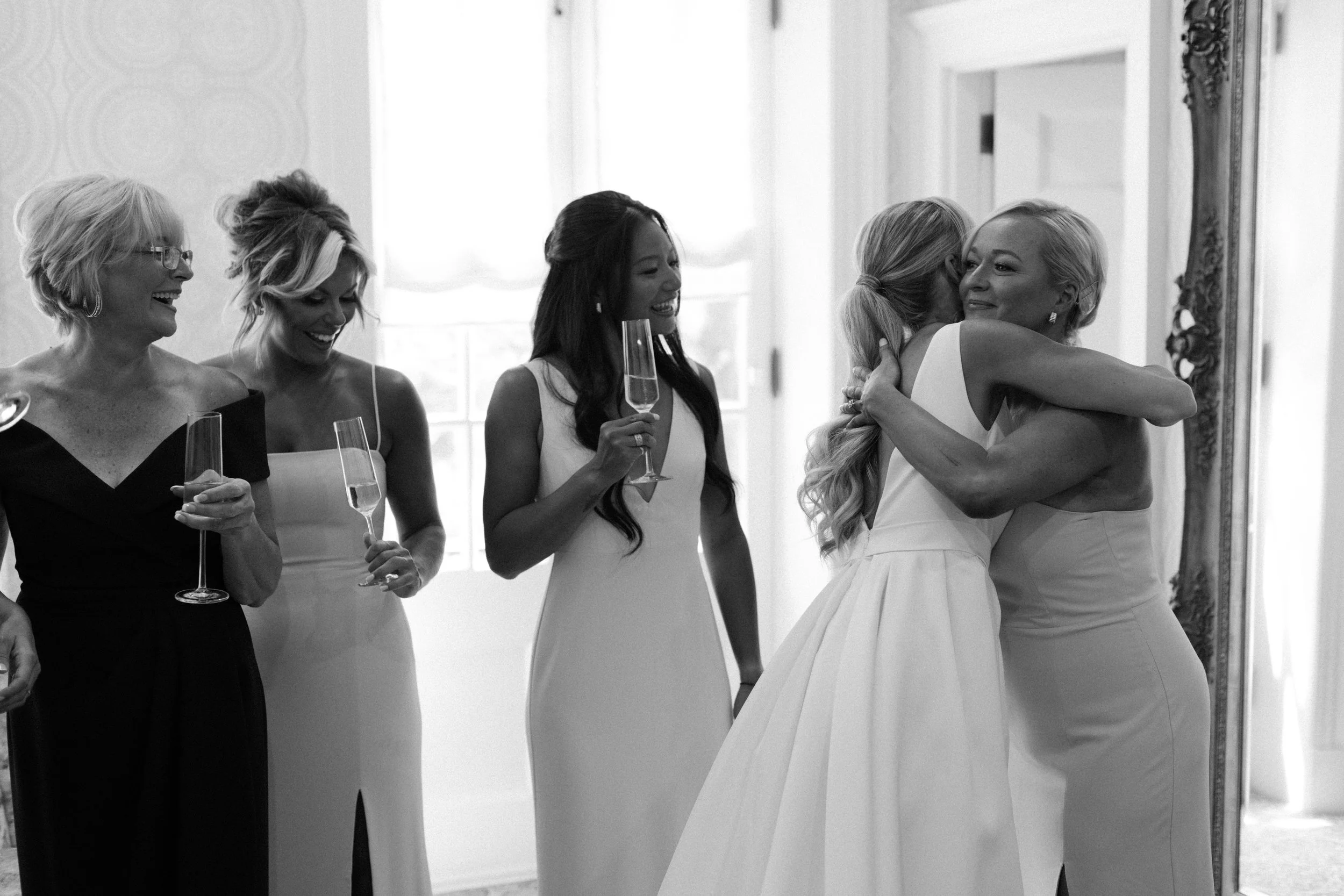 The ultimate power couple, former Canadian Track and Field star, Sarah Wells and Canadian Rower, Blake Parsons tie the knot at the historic Graydon Hall Manor! ⠀
 ⠀
Venue – @graydonhallmanor
Event Planners - @stori.events @jessylalancette @laurencedi