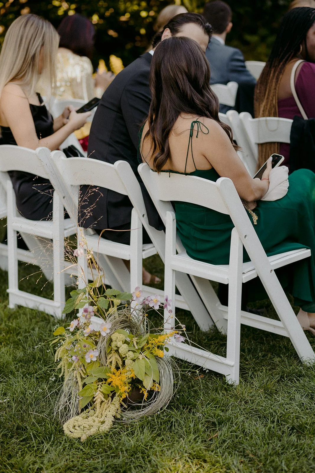 A collision of art and nature against an expansive garden and a timeless manor.

A romantic wedding that spills with elegance and style in its nuances of texture brought to life by sculptural blooms and candle light.

Venue - @graydonhallmanor
Event 