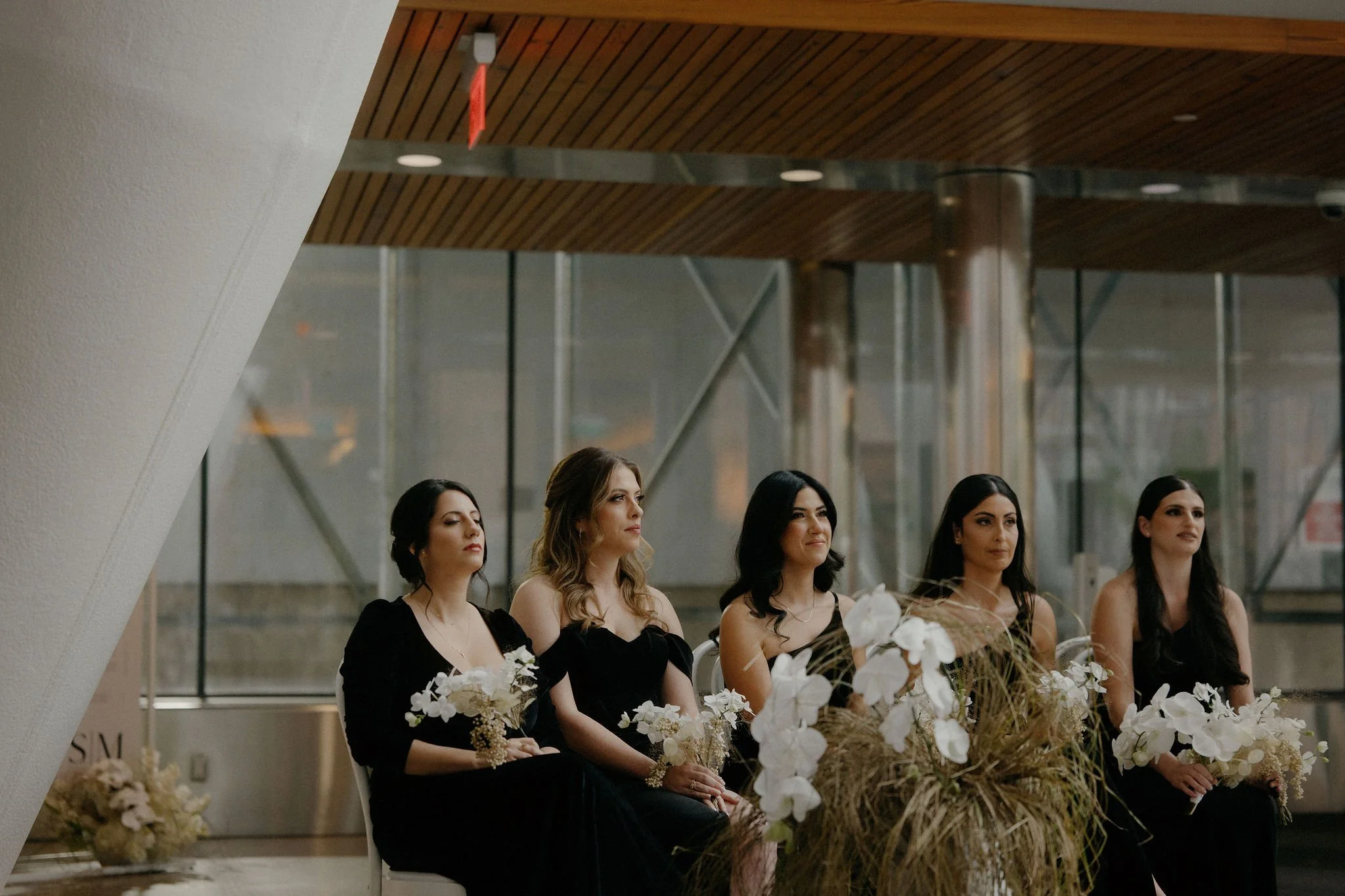 Samantha and Michael's wedding was a masterpiece of simplicity and grace. Every detail meticulously curated to embrace the beauty of minimalism. The venue exuded an airy elegance that perfectly captured the essence of their love story. From start to 