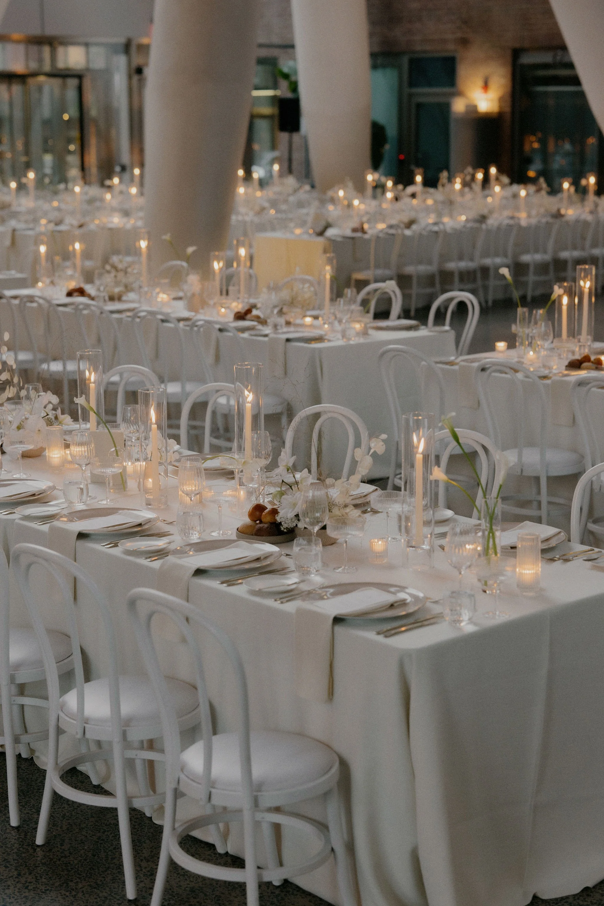 Samantha and Michael's wedding was a masterpiece of simplicity and grace. Every detail meticulously curated to embrace the beauty of minimalism. The venue exuded an airy elegance that perfectly captured the essence of their love story. From start to 