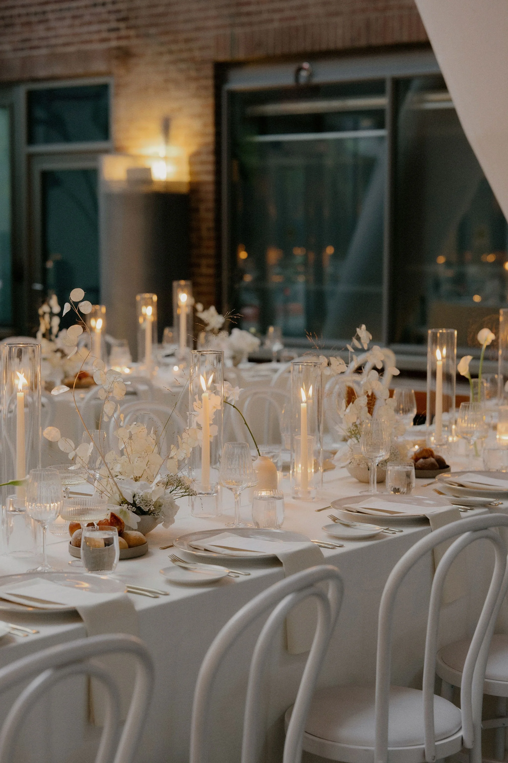 Samantha and Michael's wedding was a masterpiece of simplicity and grace. Every detail meticulously curated to embrace the beauty of minimalism. The venue exuded an airy elegance that perfectly captured the essence of their love story. From start to 