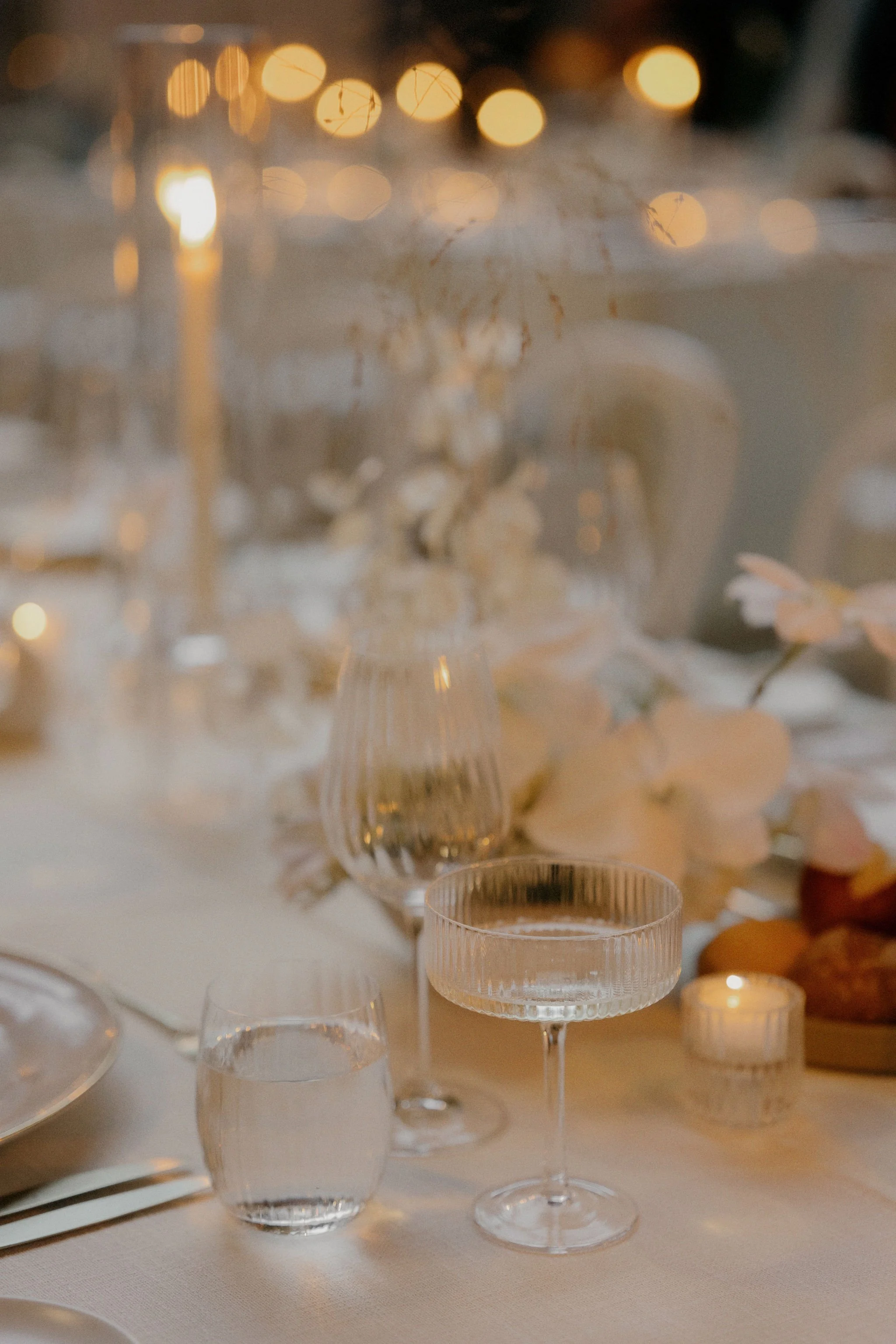 Samantha and Michael's wedding was a masterpiece of simplicity and grace. Every detail meticulously curated to embrace the beauty of minimalism. The venue exuded an airy elegance that perfectly captured the essence of their love story. From start to 