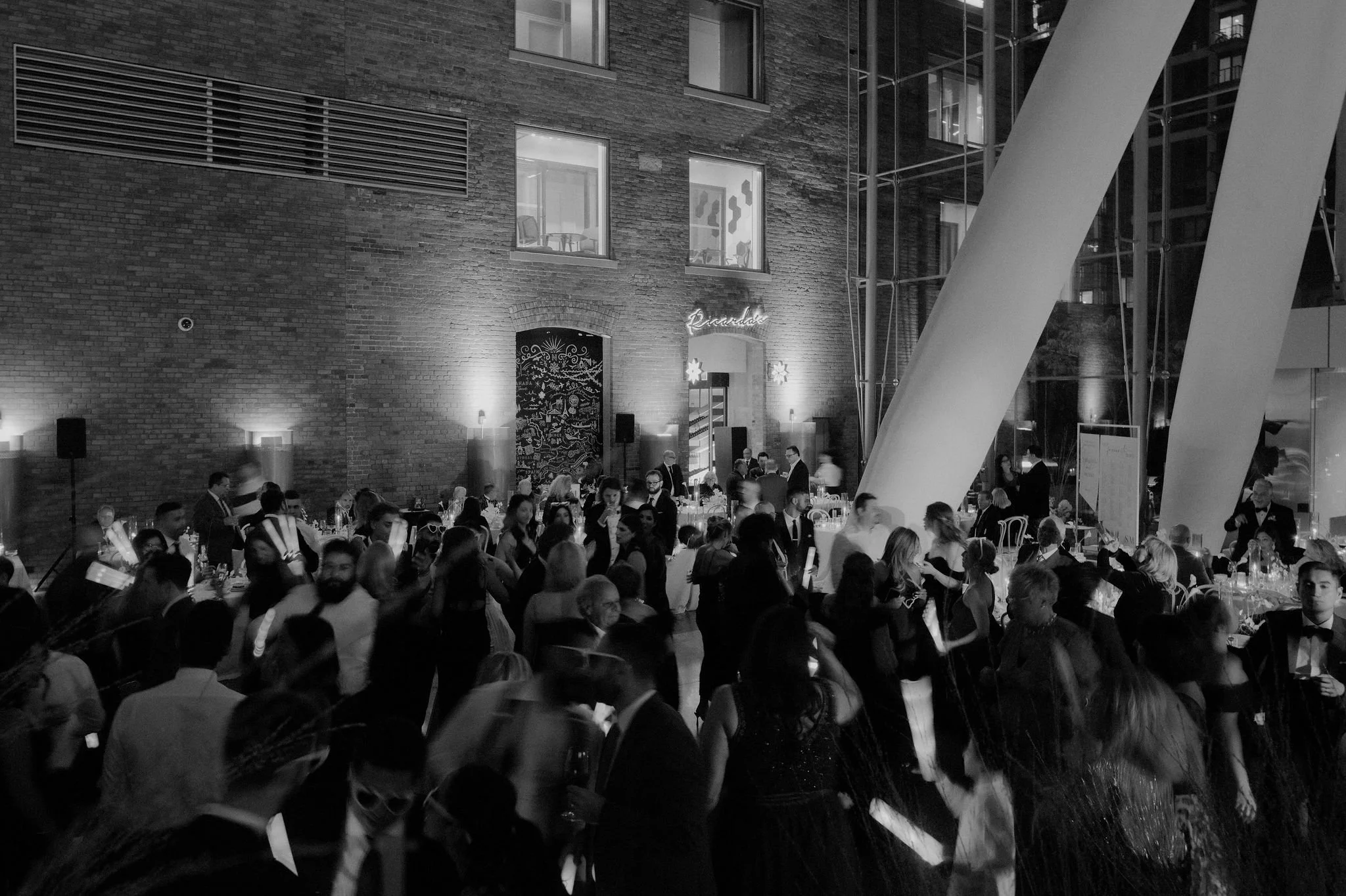 Samantha and Michael's wedding was a masterpiece of simplicity and grace. Every detail meticulously curated to embrace the beauty of minimalism. The venue exuded an airy elegance that perfectly captured the essence of their love story. From start to 