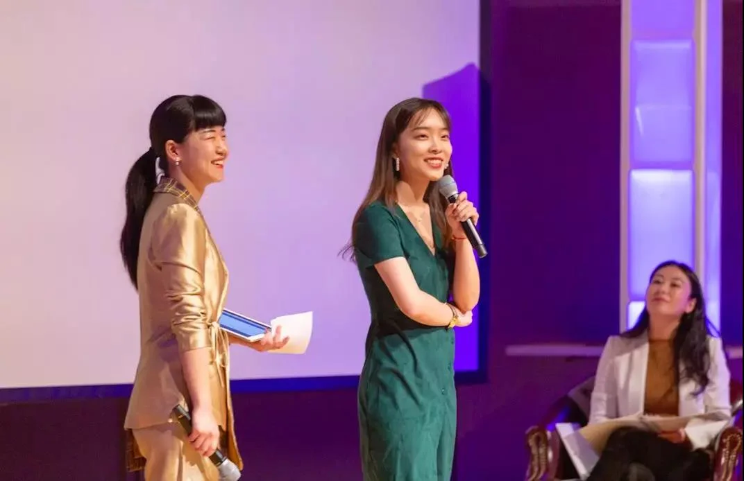 Paula从小就自带“锦鲤”体质。果然,这次在非你莫属她收到了理想offer