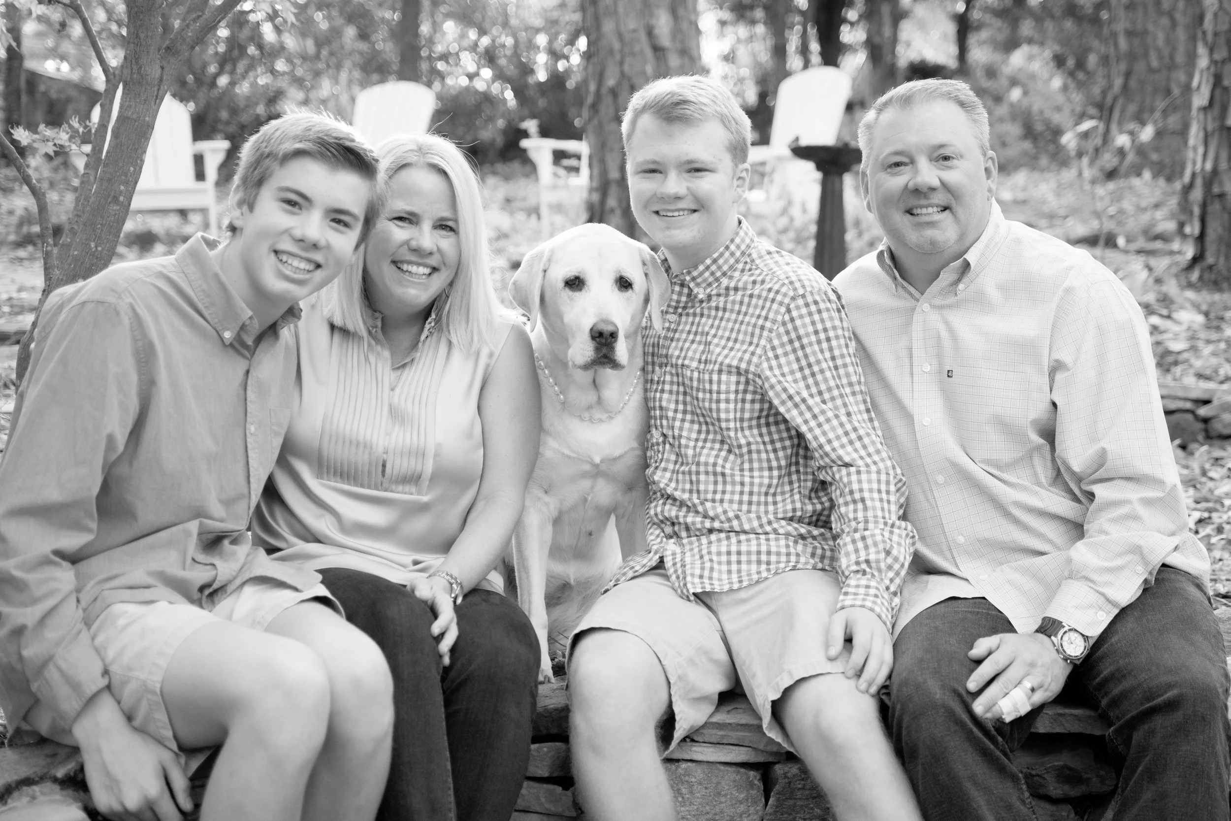 11.11.25_Eaton_Family_4037b.jpg