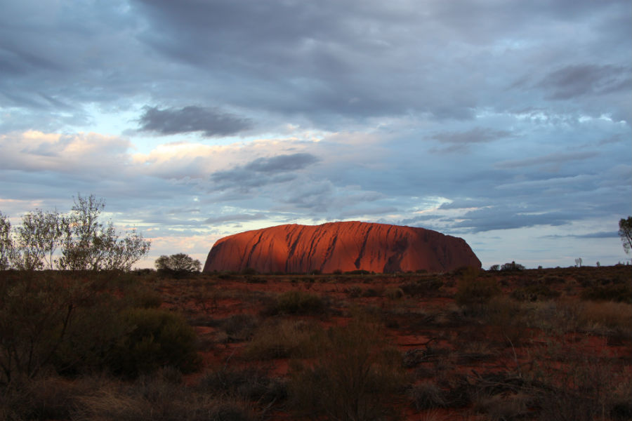 Uluru.jpg