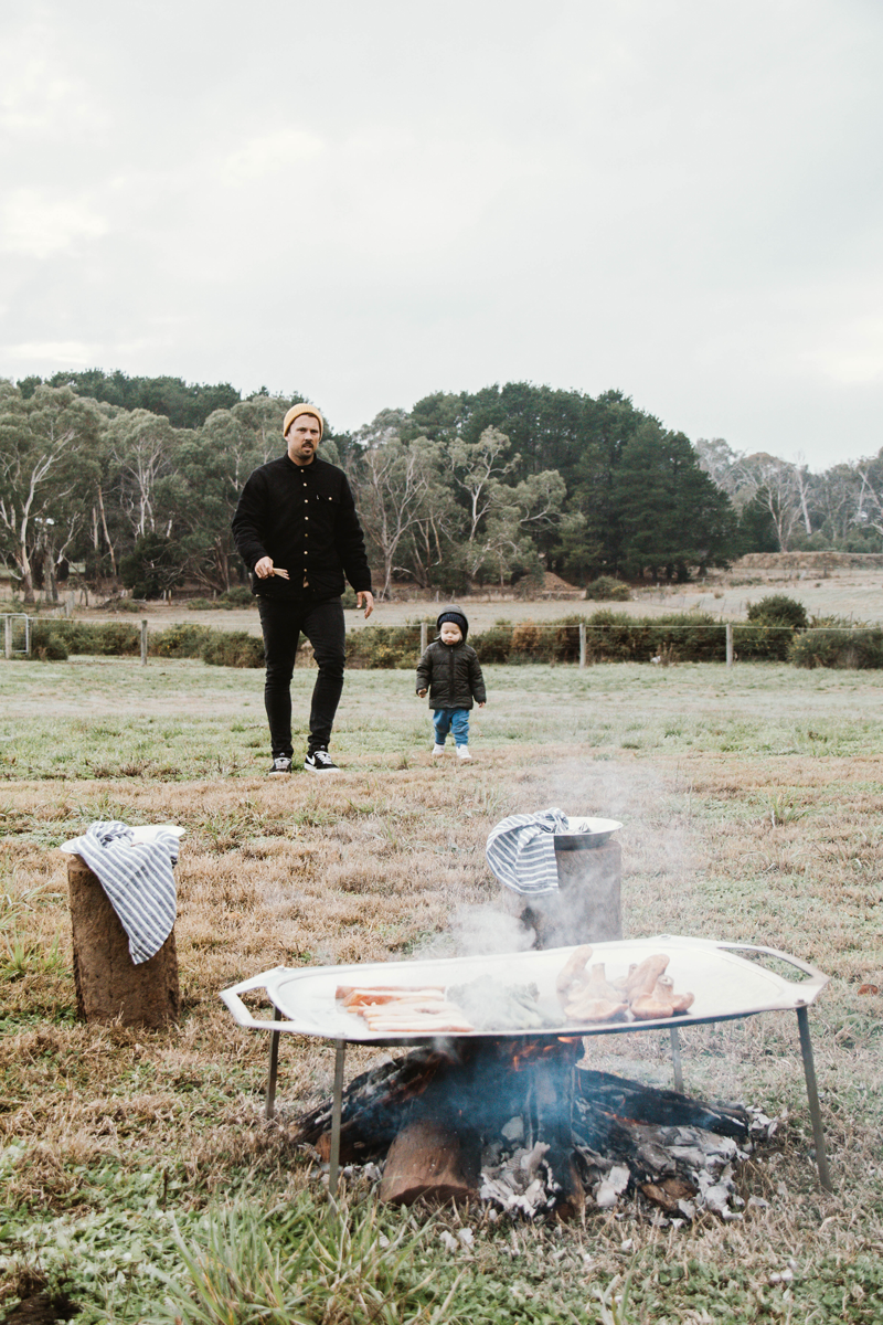 Mister-Weekender_Primus-Outdoor_How-to-cook-over-a-campfire_11.png