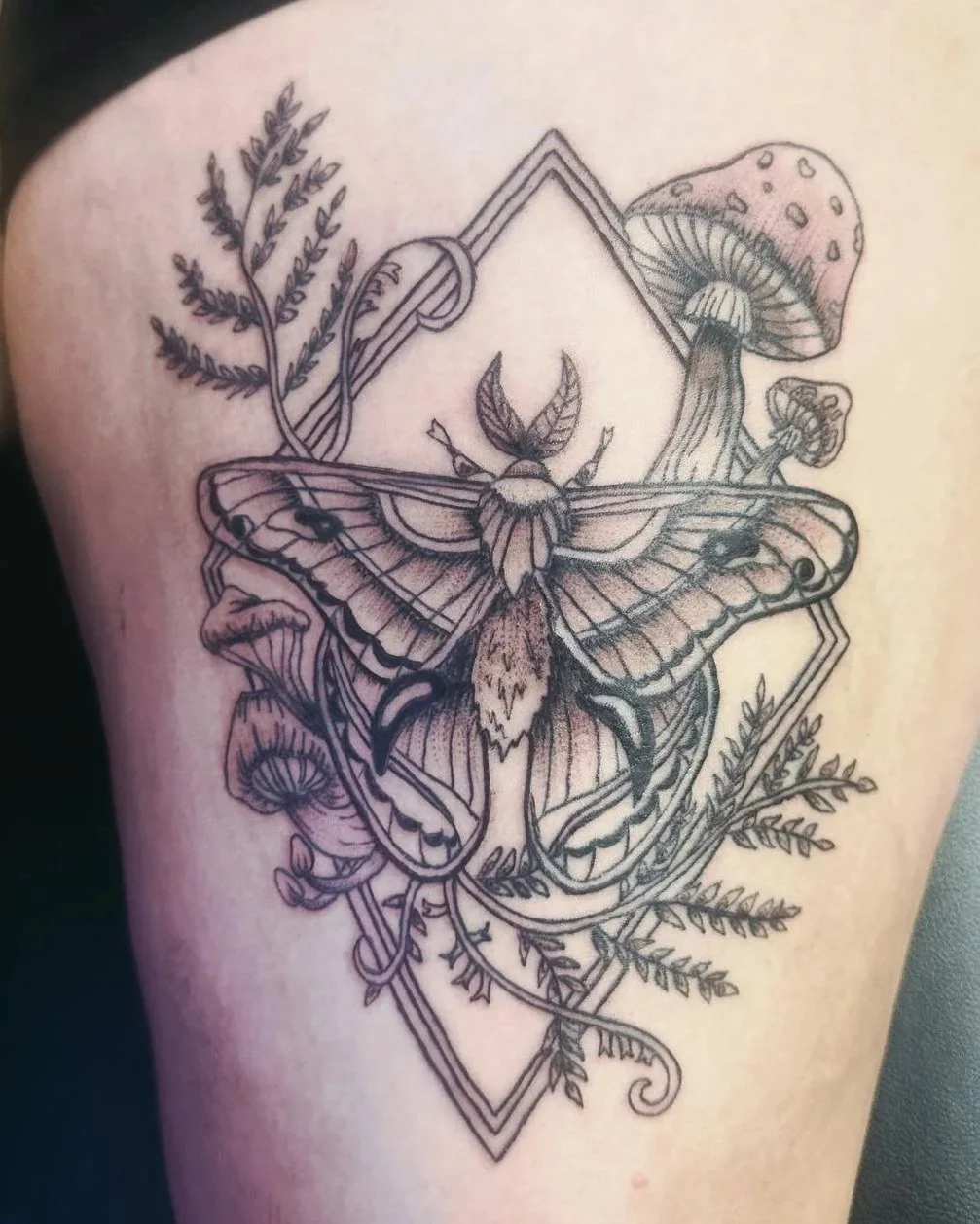 avestattoos_446856873_472986388633164_4558750331756599250_n.jpg