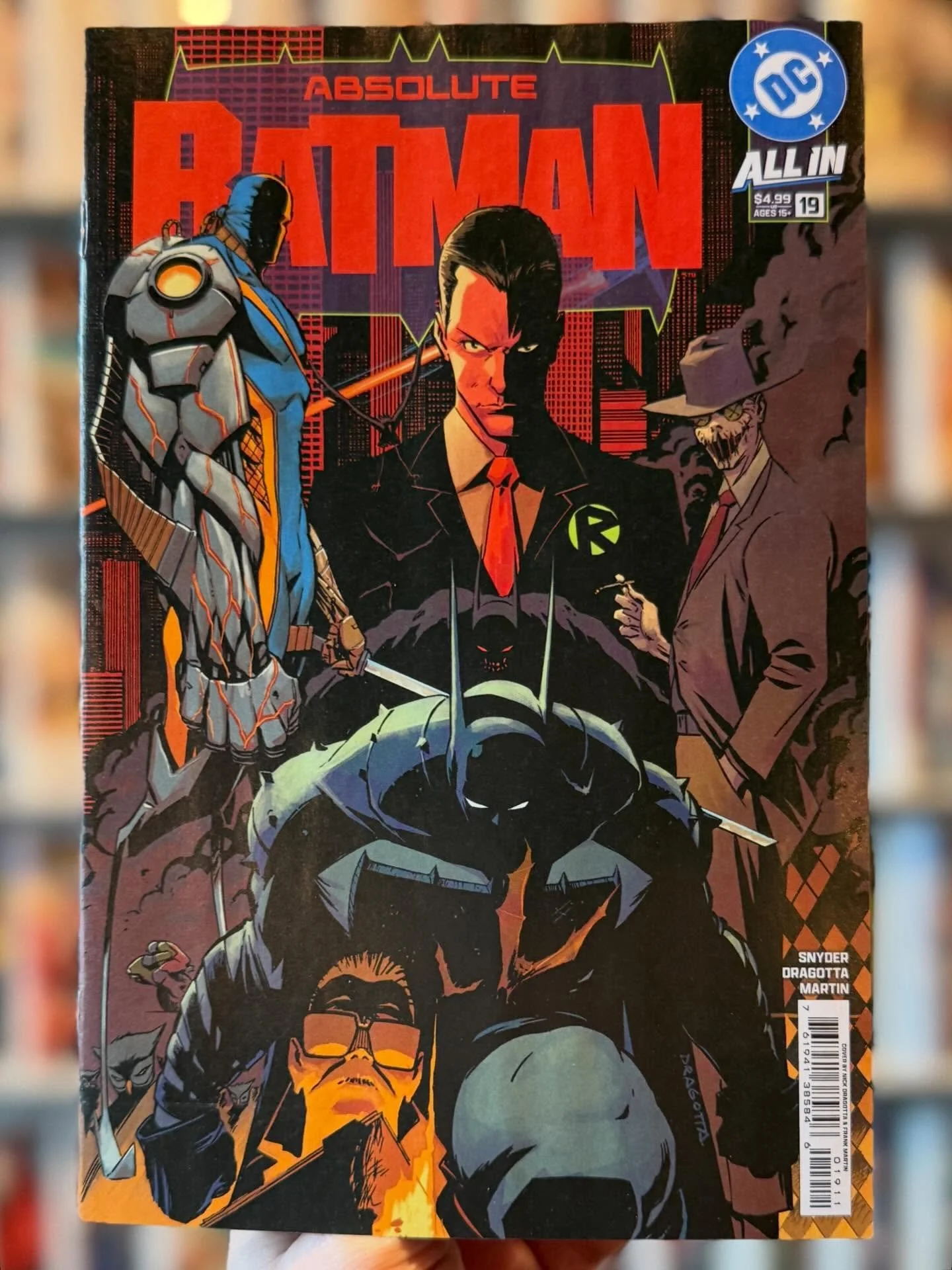 Absolute Batman № 19 is available now at the shop, and our web-store. 
🦇 
Scarecrow emerges from the shadows of Ark M as a new story arc begins. 
🔥 
Poison Ivy proved to be just one of the many horrors within the bowels of the Ark M facility, and a