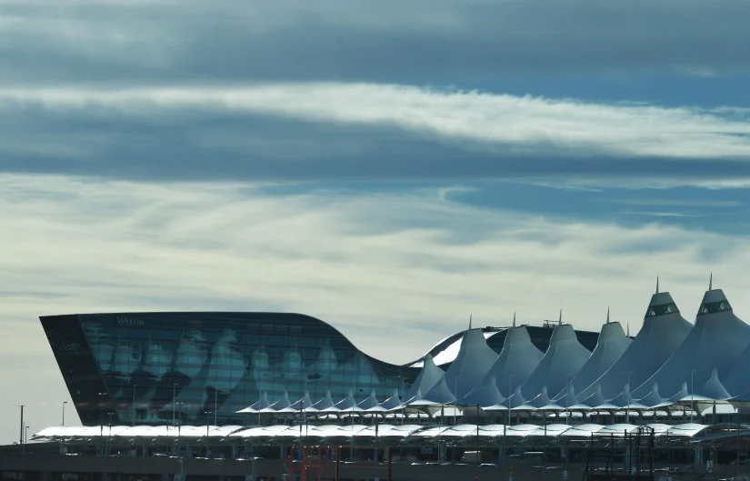 Denver_International_Airport_rj_0172.jpg